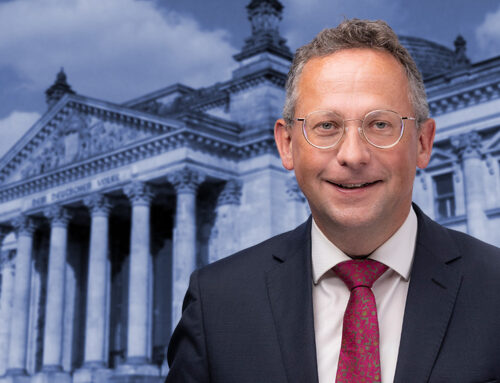 Stark bedrohten Rothirsch retten